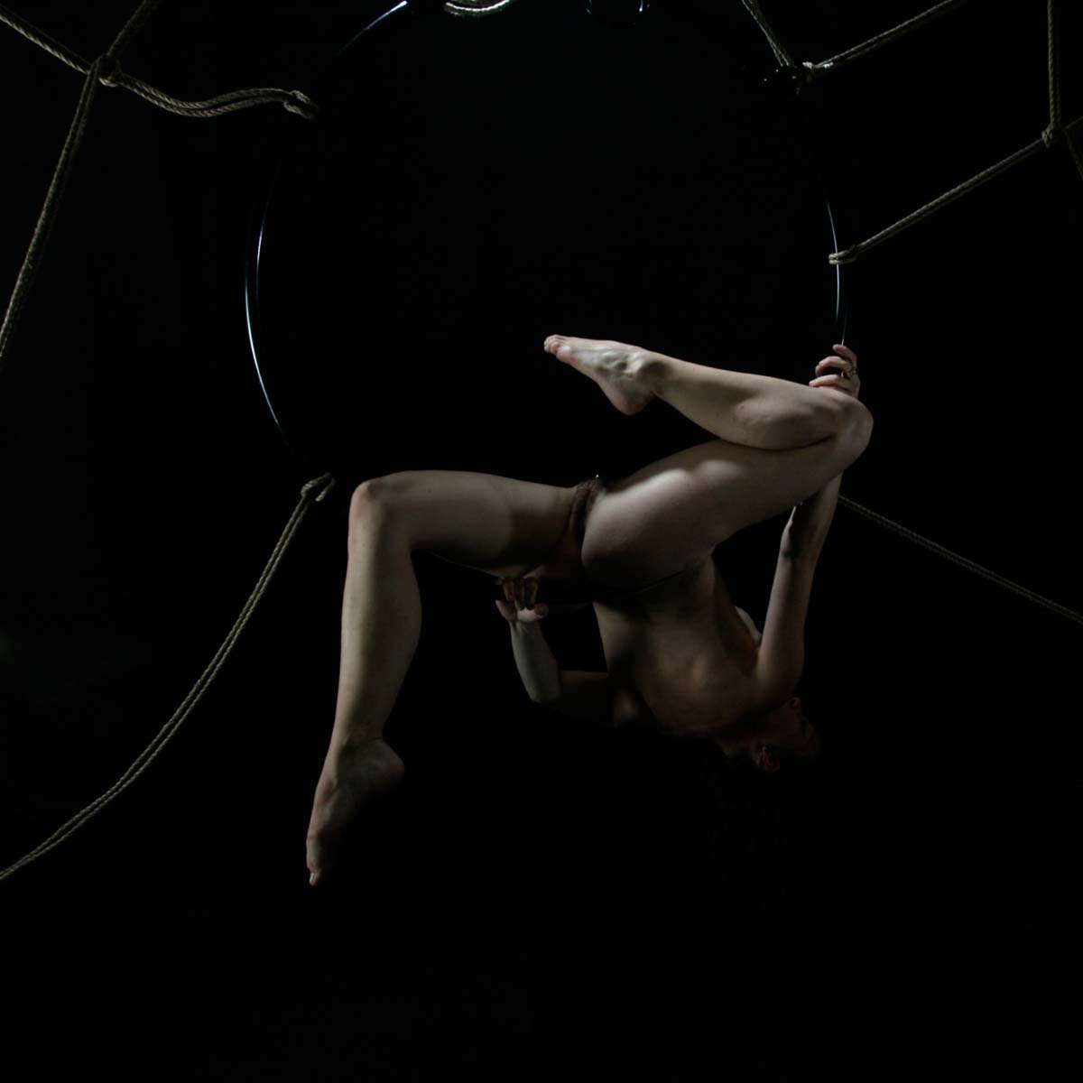 Misungui by Daniel Nguyen. Nude girl in shibari (Kinbaku), japanese rope bondage,